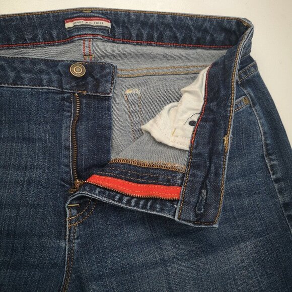 Tommy Hilfiger Ladies Size 10 Curve Straight Leg Medium Wash Blue Jeans - Picture 7 of 11